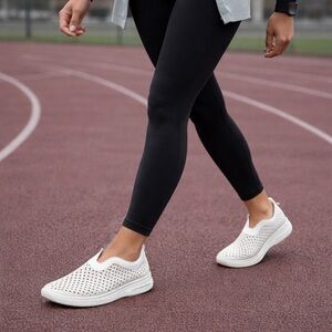 Centrics Slip-On Sneaker Women’s Flexus by Spring Step size 10